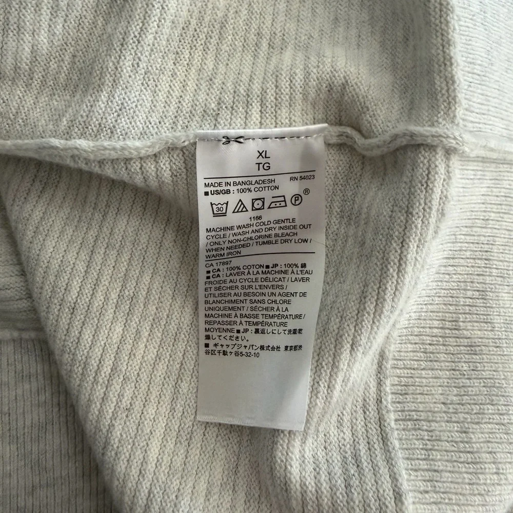 NWT Banana Republic Light Heather Grey Lightweight Thermal Sweater